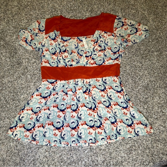 Fossil Tops - Fossil Red and Blue Floral Y2K Baby Doll Top - size M